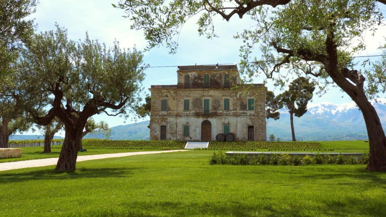 Foresteria Castorani Alanno Exterior photo